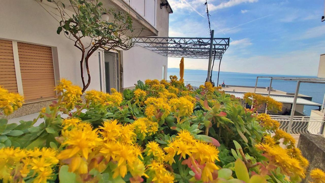 Apartment Cedo Оміш Екстер'єр фото