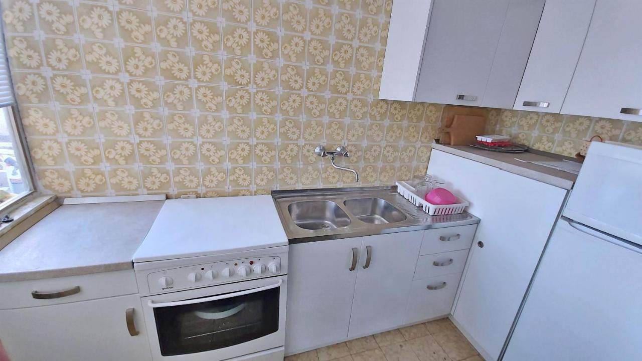 Apartment Cedo Оміш Екстер'єр фото