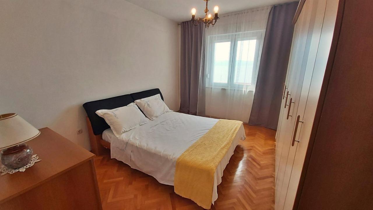 Apartment Cedo Оміш Екстер'єр фото