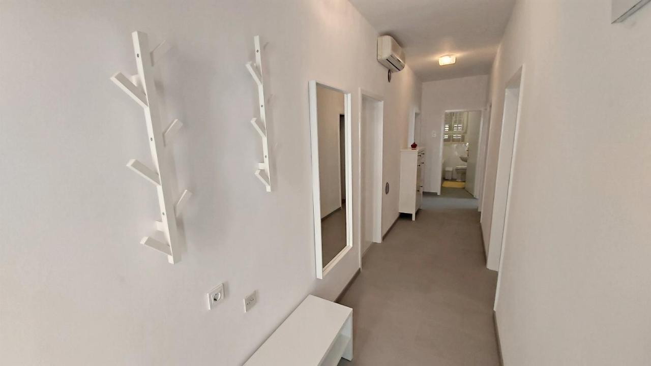Apartment Cedo Оміш Екстер'єр фото